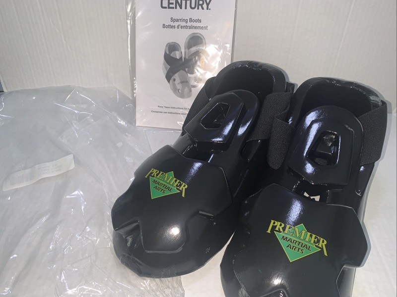 Century Martial Arts Sparring Boots Black Size 1 / 2 New Karate Tae Kwon Do 301