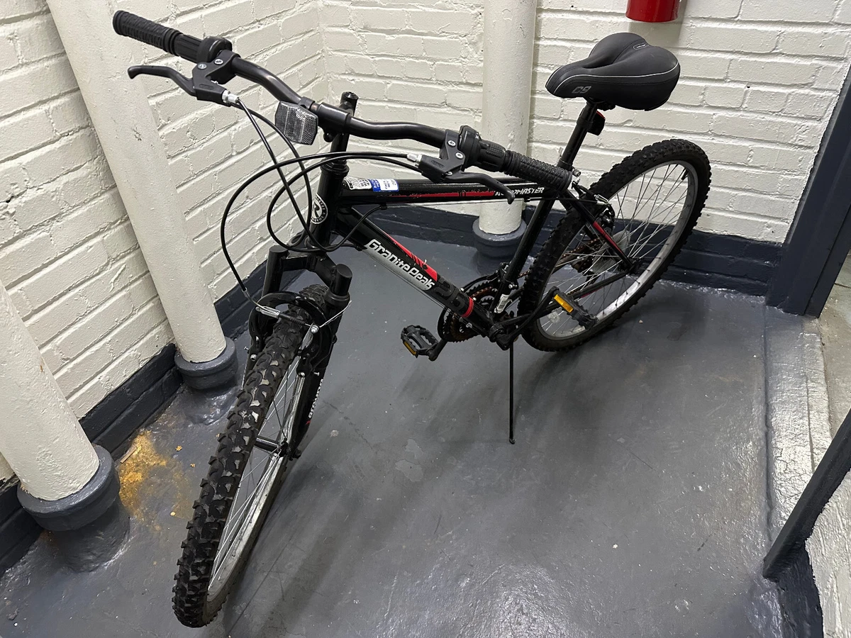 roadmaster granite peak 26 mountain bike