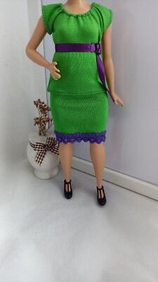 Siut for Curvy doll, stretch, no hook and loop.