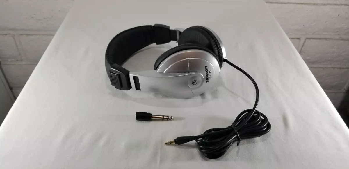 SAMSON HP30 Stereo Headphones Headset Head Phones Earphones Over
