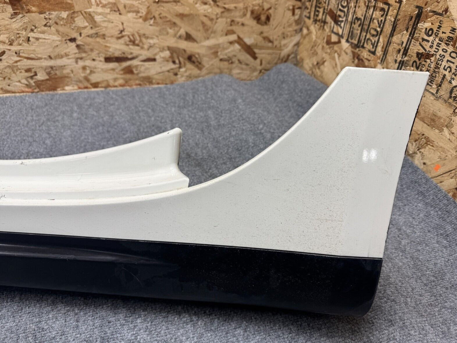 MASERATI GHIBLI M157 14-17 OEM LEFT ROCKER SKIRT COVER PANEL MOLDING WHITE 60K