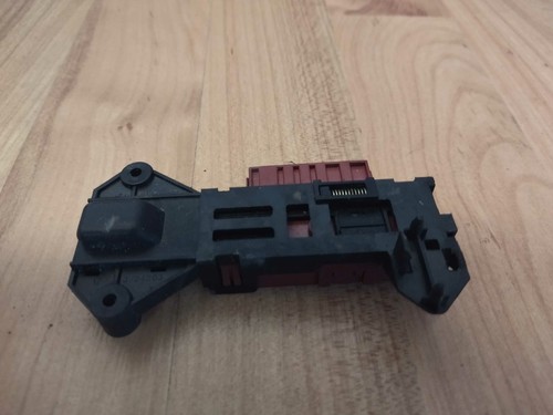 Türschloss Waschmaschine Türverriegelung Bauknecht WAK 7651 u.a. T.Nr. 71038461