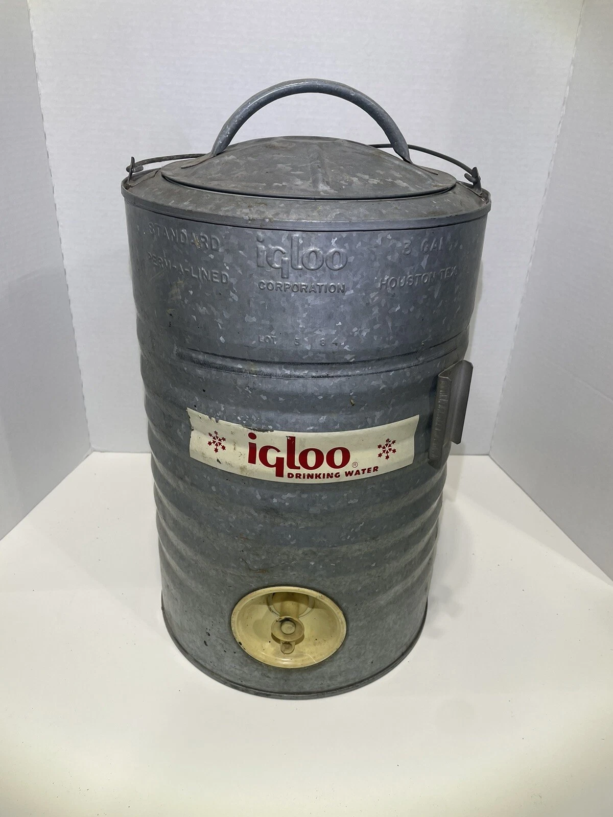 IGLOO Galvanized Metal Industrial 3 Gallon Vtg Cooler Water Dispenser Jug USA