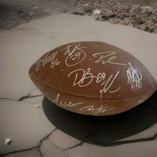 SEAHAWKS L.O.B. 🔥 2013 TEAM SIGNED  Football Multiple Signatures Wilson,Sherman
