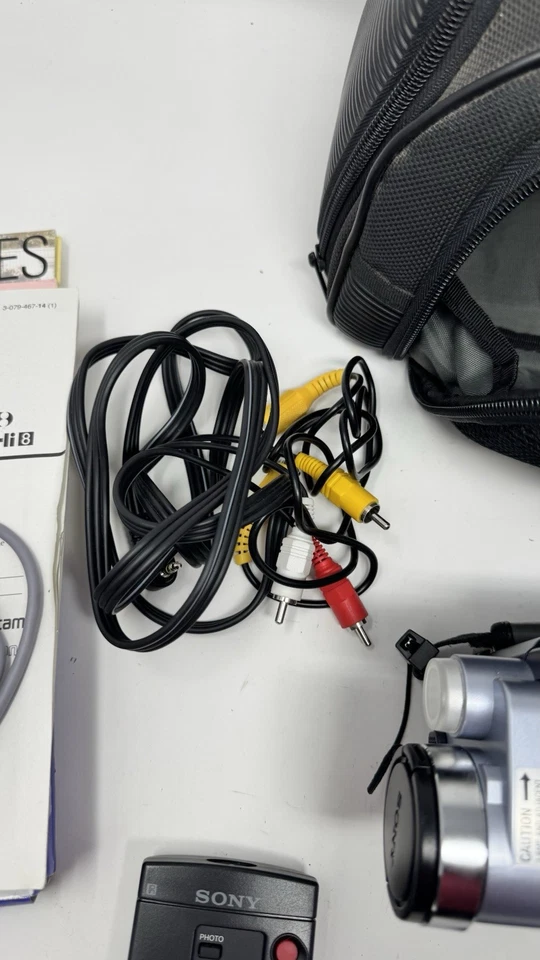 Sony Handycam DCR-TRV250  Digital 8 Camcorder With Nightshot code C:31 22 - Image 3 of 4