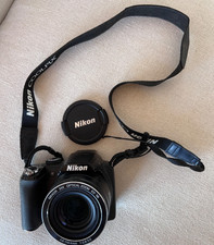 Nikon Coolpix P90 Camera w/battery, charger & camera bag TESTED