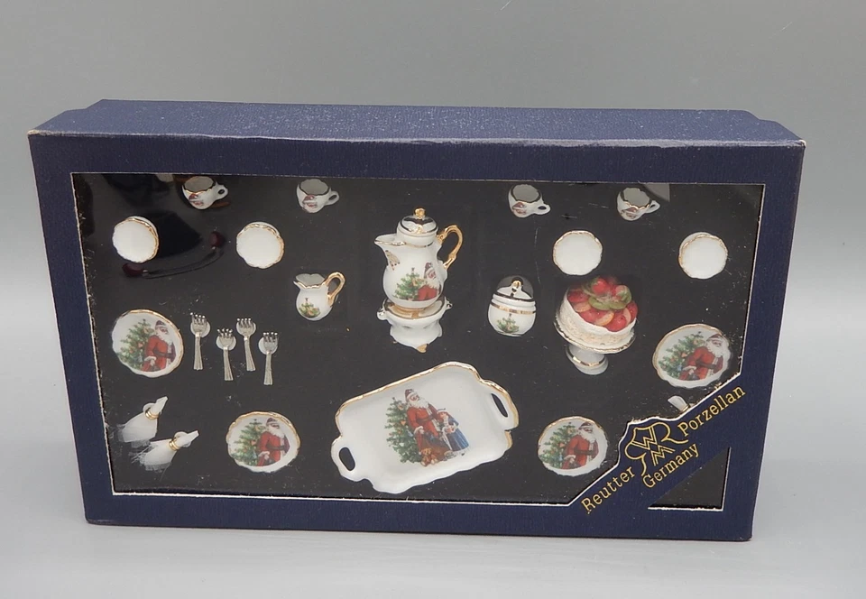 Juego de platos de postre de té de Papá Noel de porcelana Reutter miniatura para casa de muñecas 1:12 Foto 2 de 4