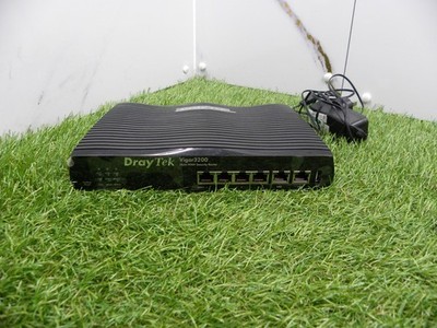 Draytek Vigor 3200 Multi-WAN-Sicherheitsrouter UK VERKÄUFER KOSTENLOSER UK-VERSAND #999