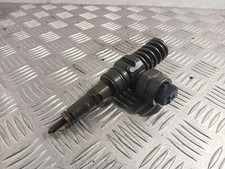 VW PASSAT B5 3B2 Einspritzdüse 038130073J 1.90 Diesel 85kw 1999 34913053