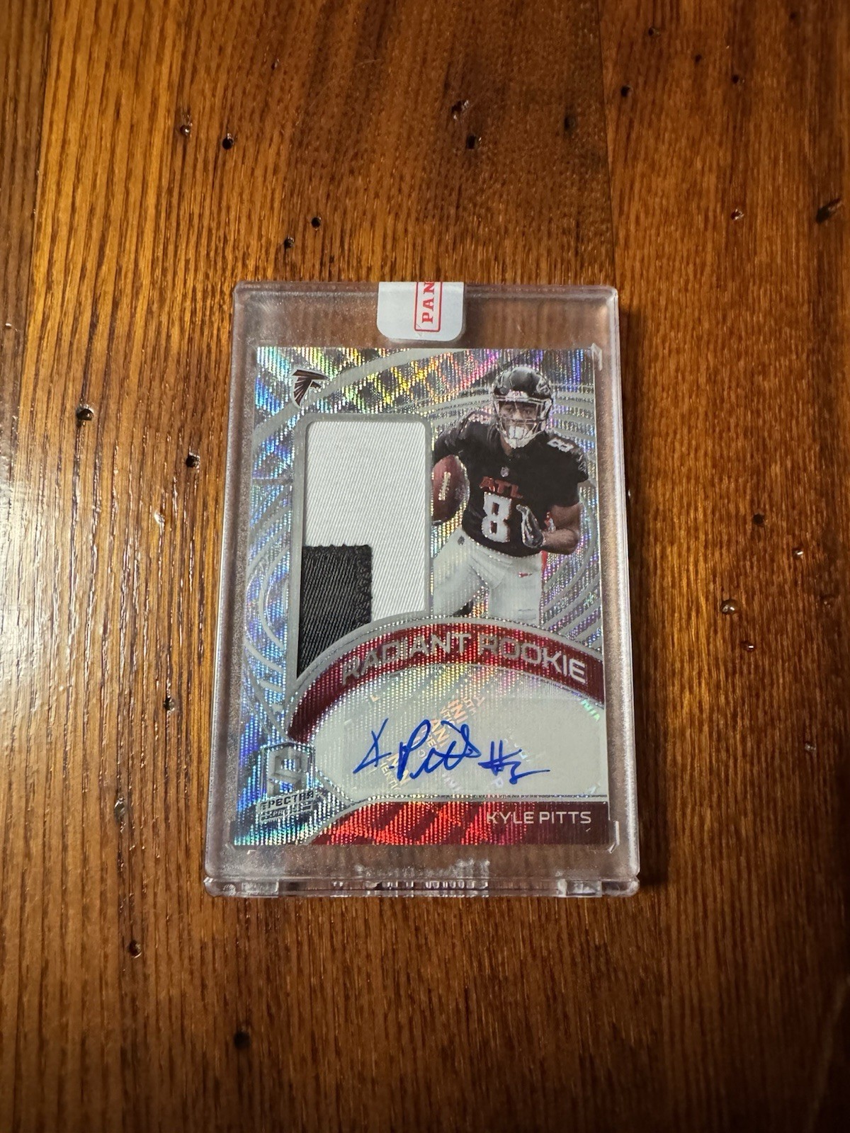 Kyle Pitts Panini Spectra Radiant Rookie Patch Signatures #RRS Wave
