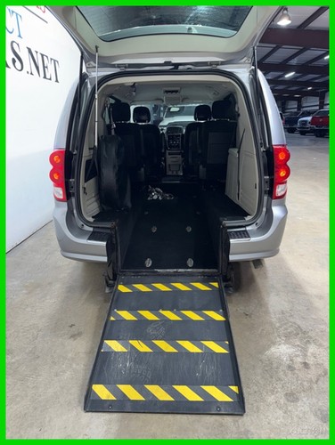 2017 Dodge Grand Caravan Braunablity Wheel Chair Van Handicap Accesible Mob