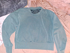 Lululemon Women s Softstreme Pullover Sweatshirt Sz 2 read description