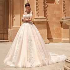 Luxury Wedding Dresses Lace Applique Sleeveless Back Lace Up Ball Bridal Gowns