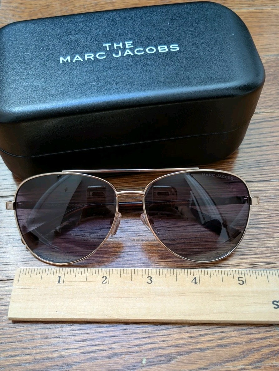 Marc Jacobs Gold-Tone/Black Aviator Sunglasses - NWOT - Incl  display picture 2