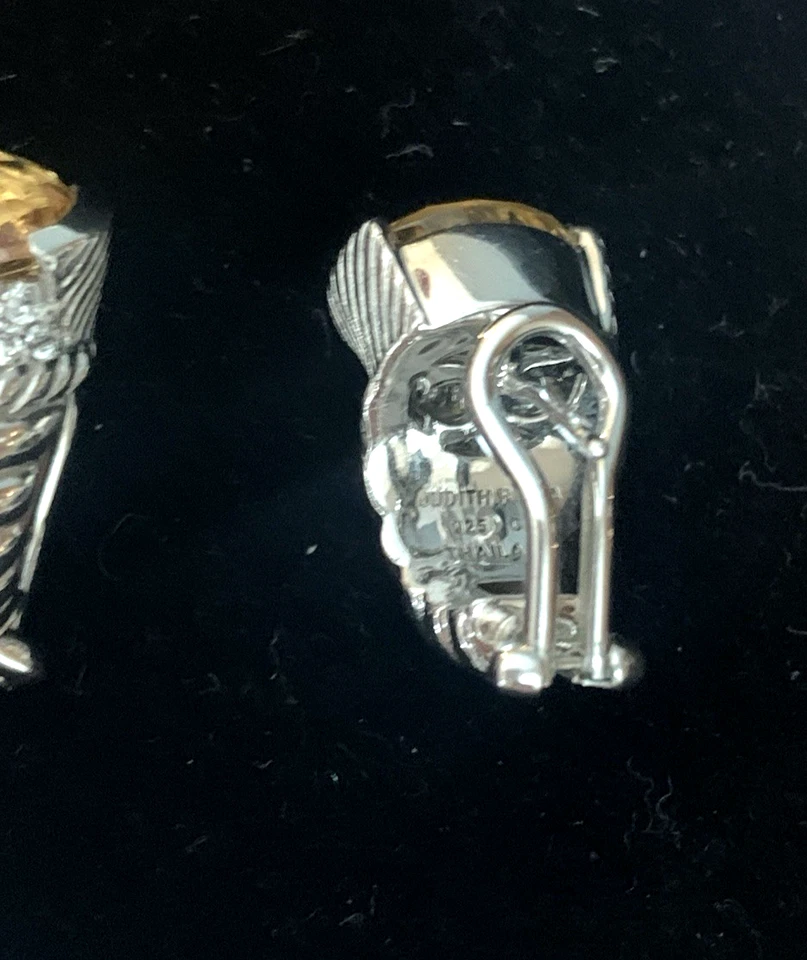 Brincos de prata esterlina 925 Judith Ripka citrino CZ perfurados ômega nas costas - Imagem 3 de 4