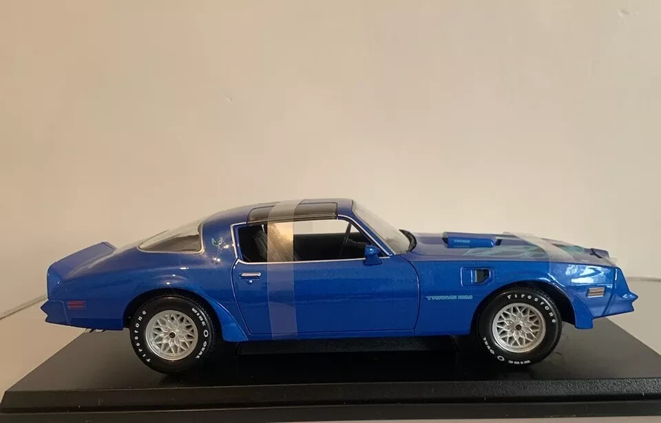ミニカー Ertl 1/18 77 Pontiac Fire Bird TransAm Greenlight Artisan 1:18 Diecast - 1977 Pontiac Firebird Trans Am - Smo