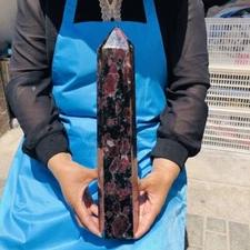 3080G Natural Garnet Fireworks Pillar Therapy and Spiritual Energy KH1403