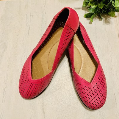 hot pink dansko