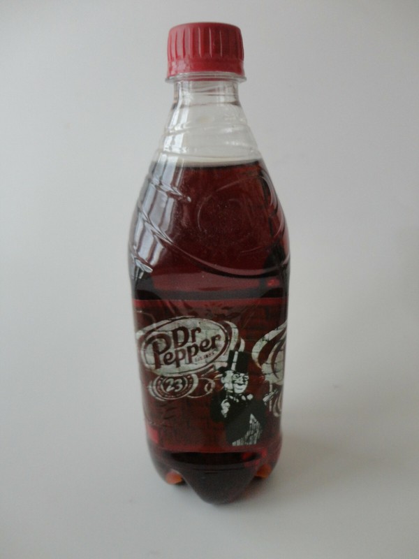 Rare DR PEPPER Collectible Bottle LIMITED EDITION Top Hatter "OLD DOC" 20 FL OZ