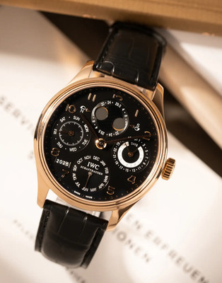 IWC IW502122 Portuguese Perpetual Calendar Double Moon Hemisphere Moonphase Noir
