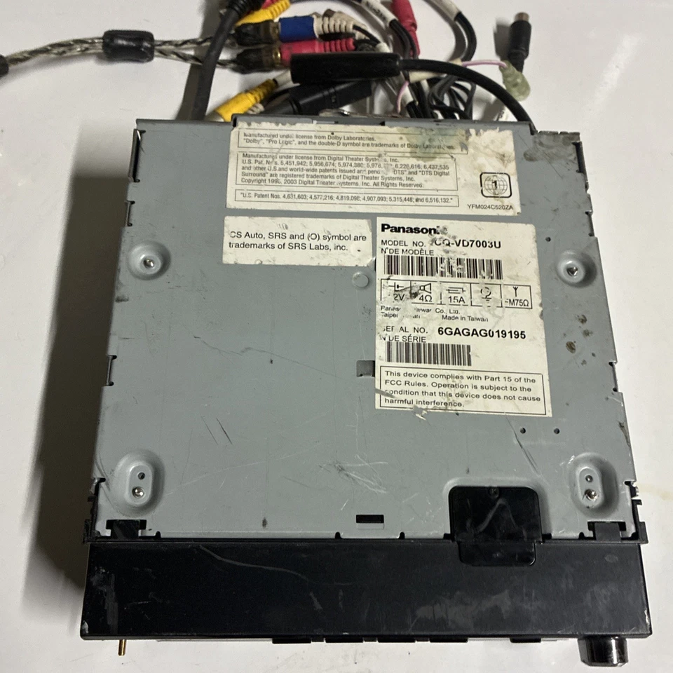 Panasonic CQ-VD7003U In-dash DVD receiver w 7" widescreen LCD monitor For Parts - Image 4 of 4