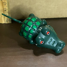 TOMY Wind-Up Crocodile Walking Toy Green 2001 Animals Boys Girls