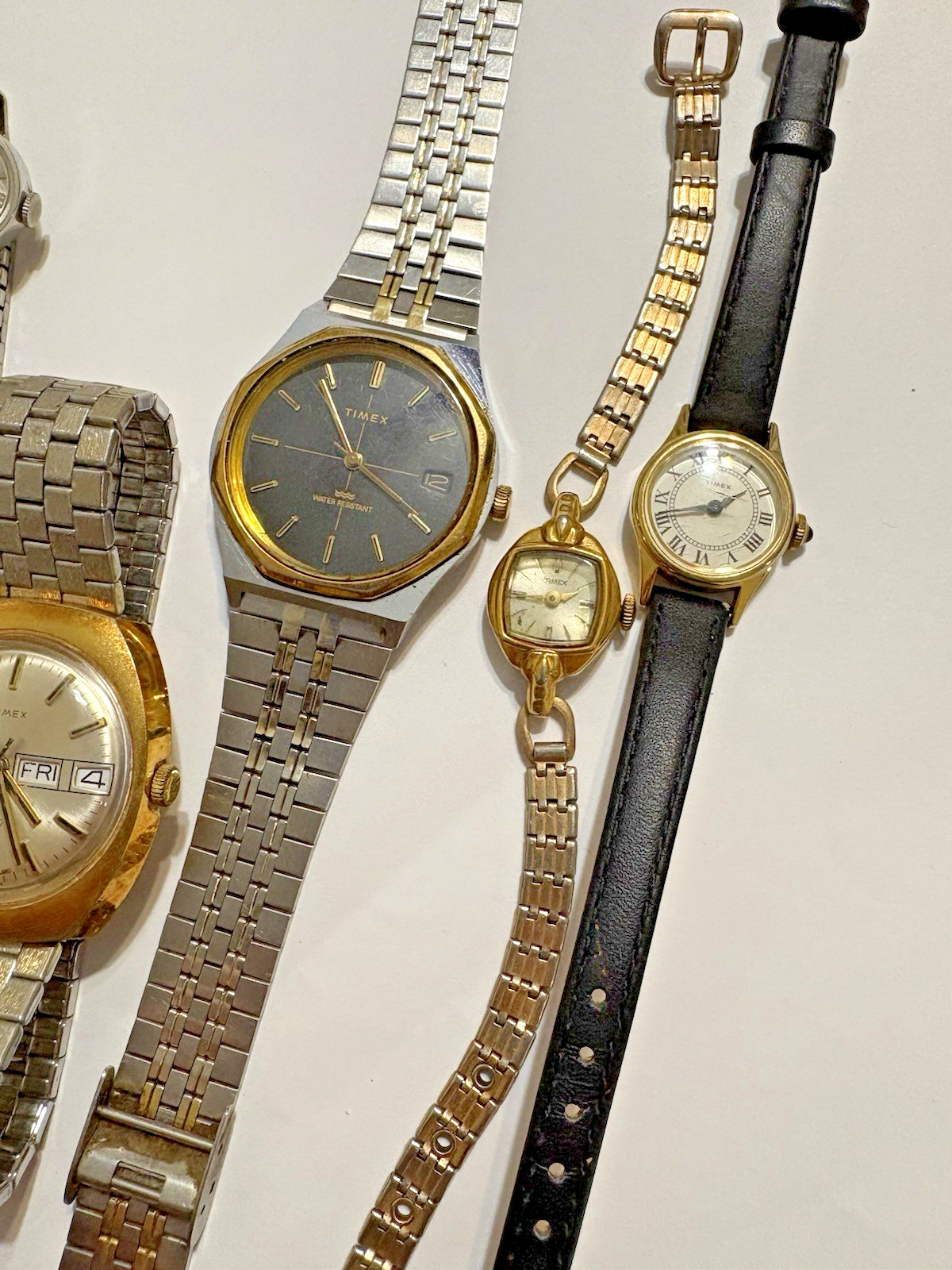 Lot Of Timex Men Women's Vintage Modern Wrist Watches Battery Mechanical As is image 3