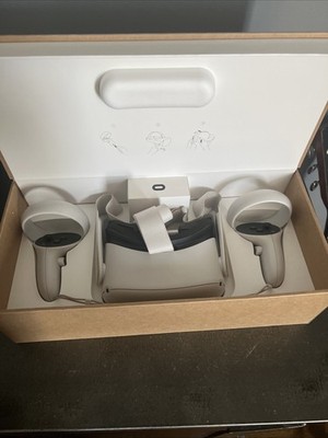 USED Meta Oculus Quest 2 256GB VR Headset - White Remotes and Box Included