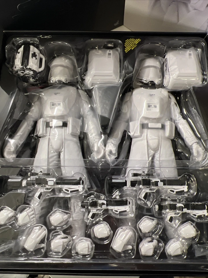 HOT TOYS STAR WARS FORCE AWAKENS PRIMER ORDEN SNOWTROOPERS 12" 1/6 FIGURA MMS323 Foto 2 de 4