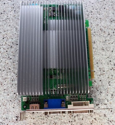 GeForce 8600GT 512MB DDR3 HDMI DVI VGA PCI-E Grafikkarte geräuschlos (unhörbar)