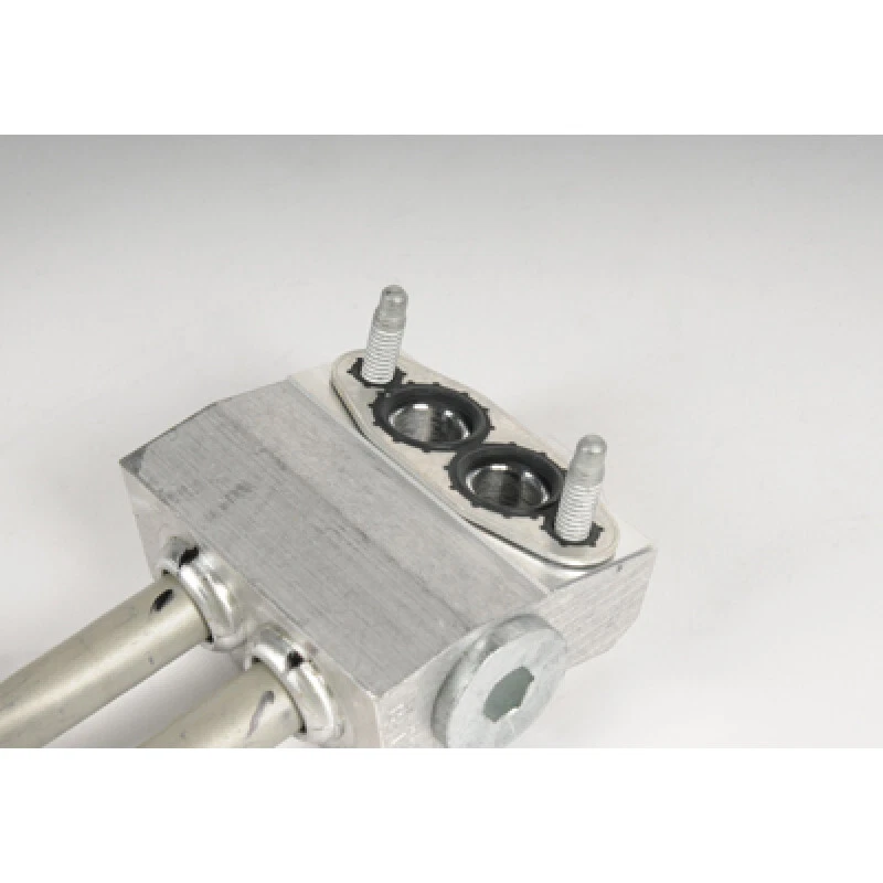 Conjunto de manguera de enfriador de aceite de motor ACDelco 20829009 20829009 para 08-09 Hummer H2 Foto 4 de 4