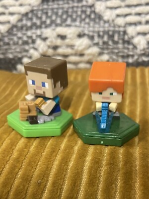 Minecraft Earth Boost Minis Figures Crafting Steve & Attacking Alex Set Pack