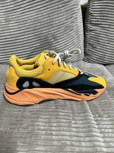 Adidas Yeezy Boost 700 Sun US 10.5   44 2/3 Neu Mit Karton