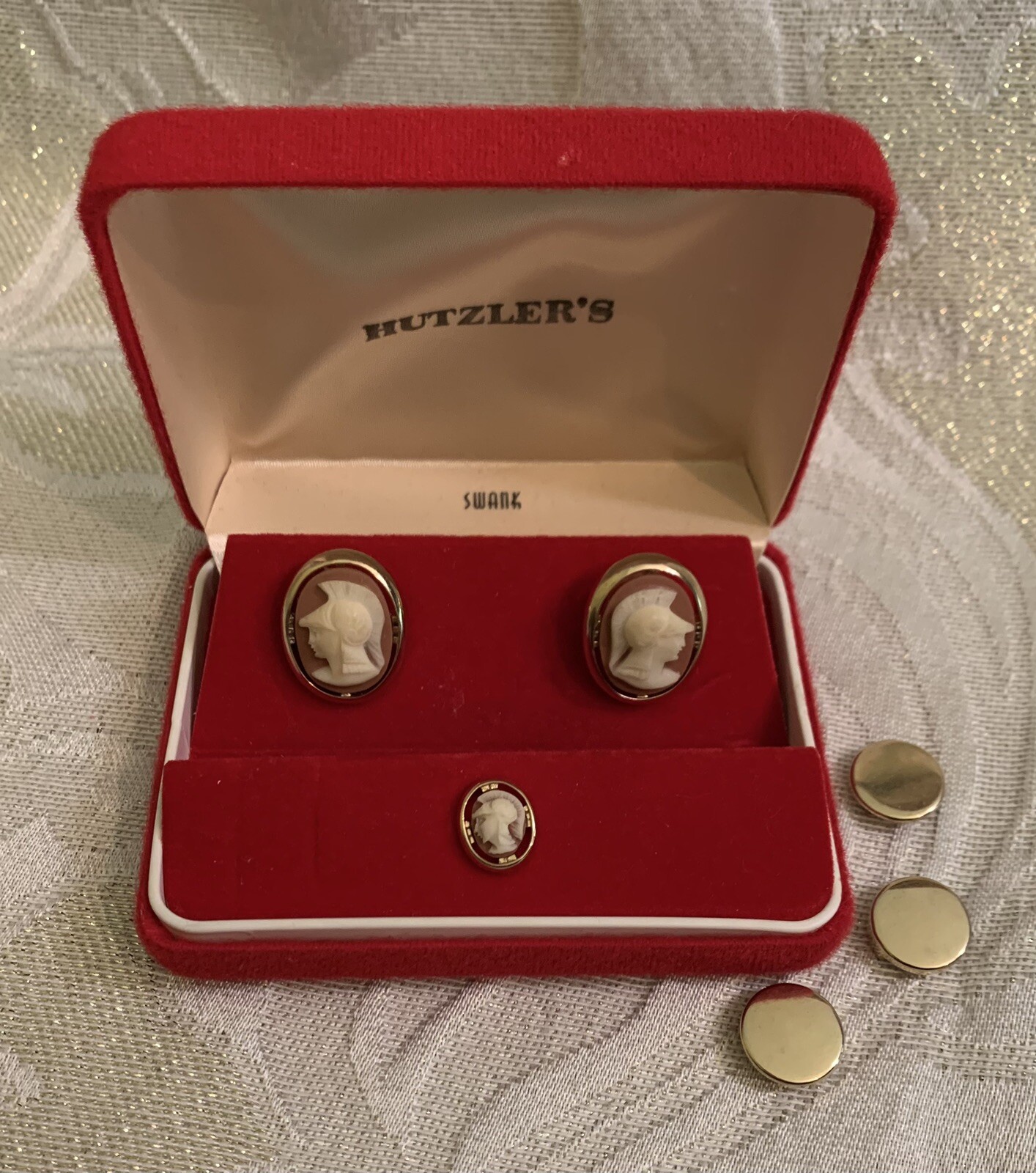 Swank cufflink / tie Gem