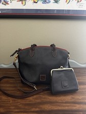 Borsa a tracolla Dooney & Bourke fiorentina in pelle blu navy
