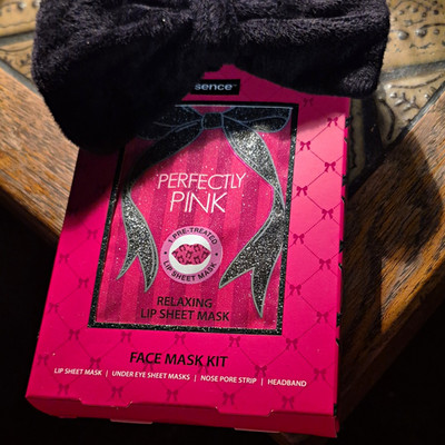 Sence Perfectly Pink Maskenset vegan   Lip, Eye, Nose Pore Strip & Headband