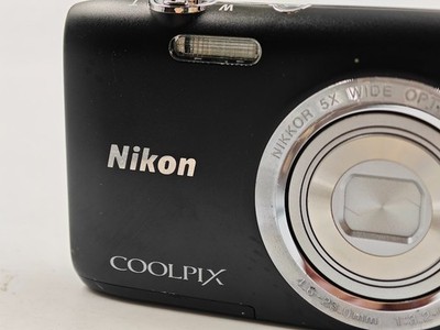 Nikon Digital Camera Coolpix S2800 20.1MP Black Charger Memory