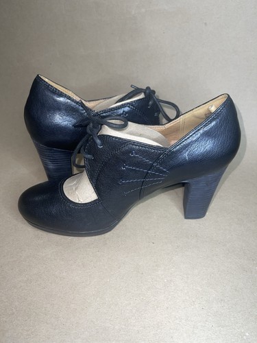 Clarks Shoes Women's Size 10M Black Lace Up Tie Up Leather Heels Work Academia - Picture 7 of 13
