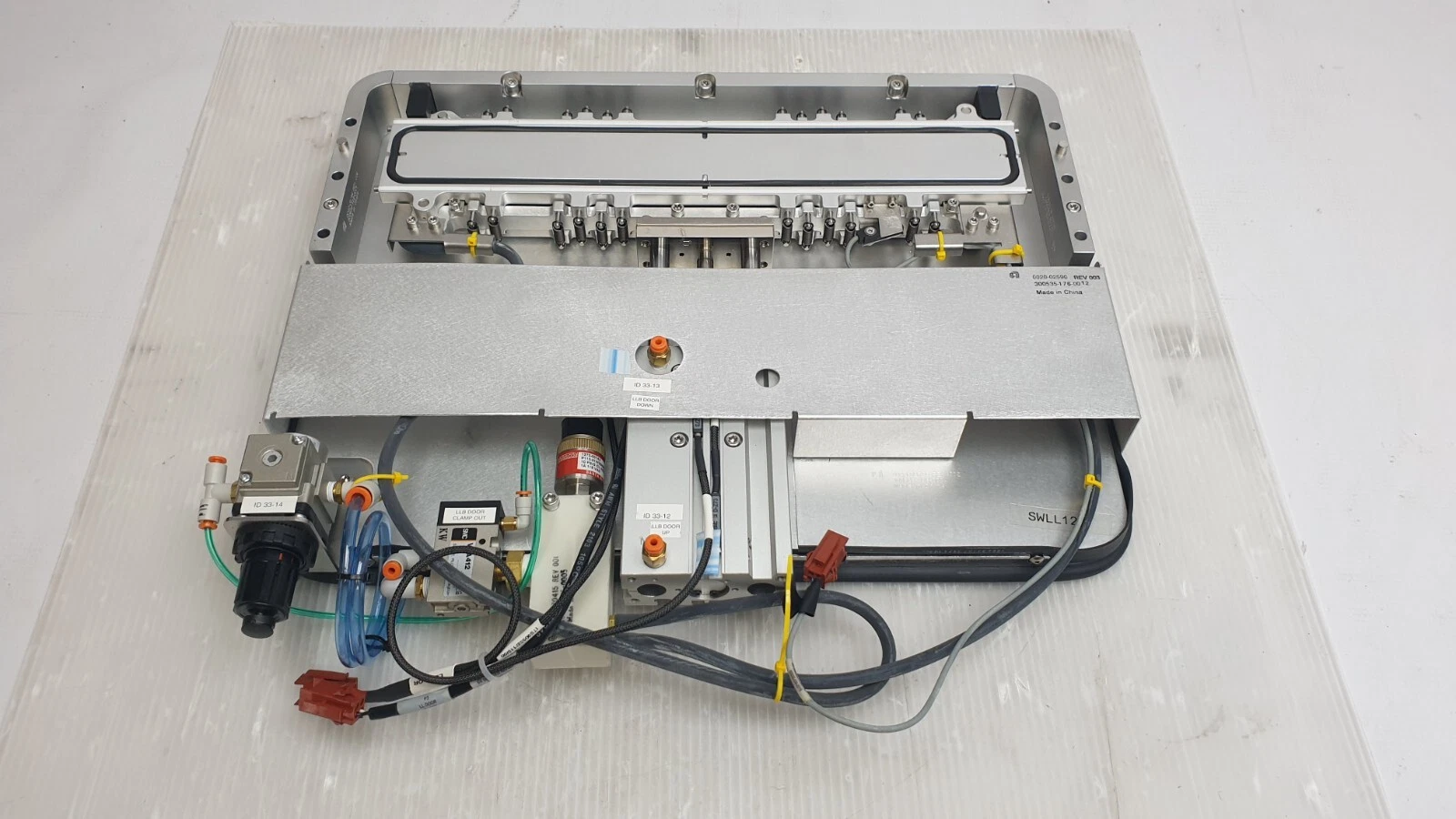 AMAT 0020-02590 from the pneumatics end with regulator, SMC valve and LLB door cylinder