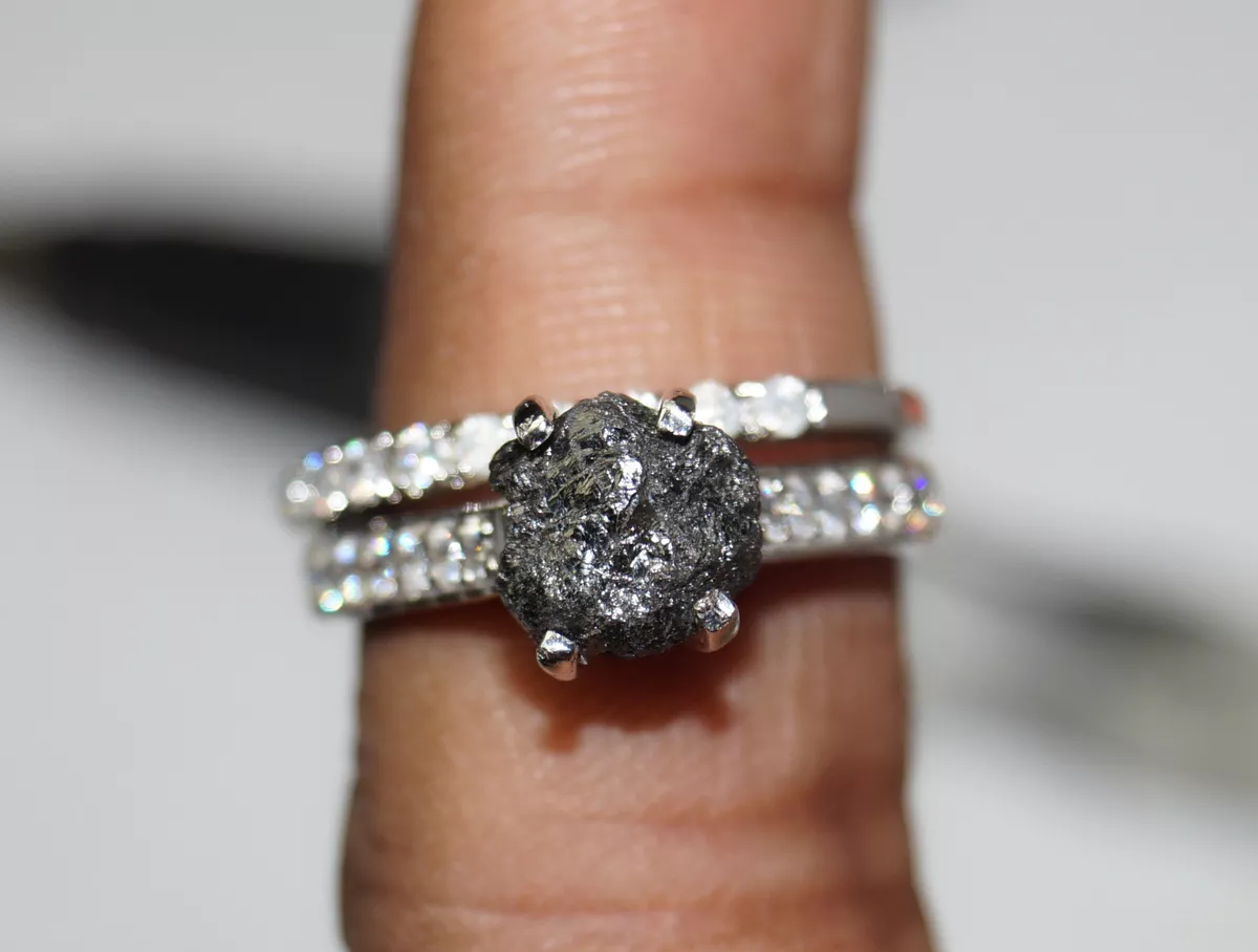 Aliss - Rough Diamond: Rough Diamond Engagement Ring | Ken & Dana