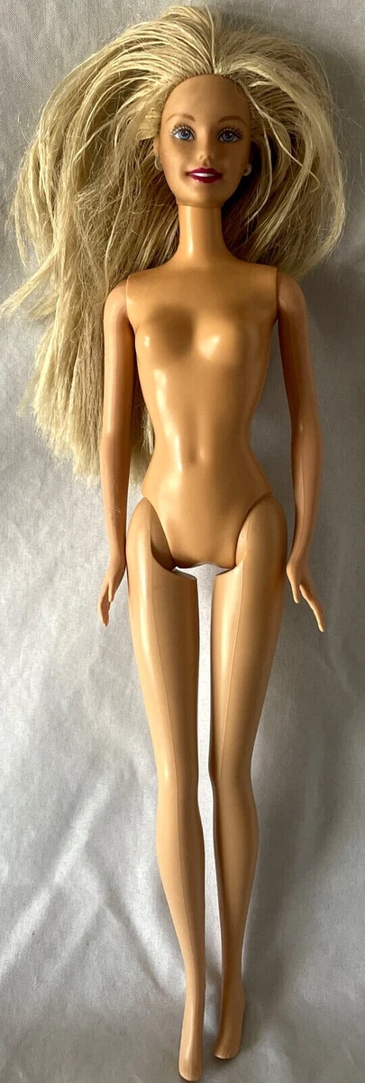 Barbies with sales bendable knees