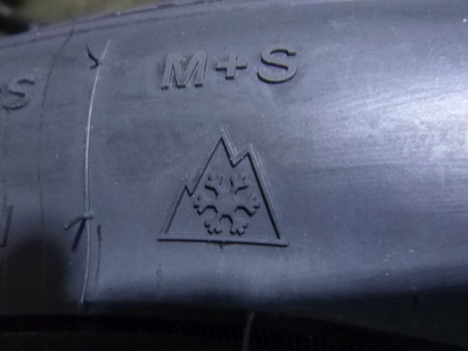 Winterreifen 225/45 R19 96V / Satz (4 Stk.) Fortuna - Bild 4 von 4