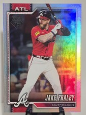 Jake Fraley - Rainbow Foil 2026 Topps Series 1 #323 Atlanta Braves