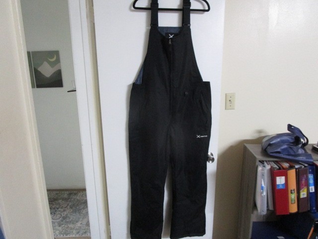 Arctix Women's Essential Insulated Ski Bib Black Size XL - 31&rdquo; Inseam