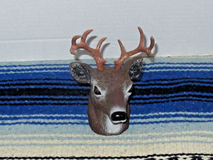 TRAILER HITCH COVER 8 PT BUCK  HITCH BUDS LN CONDITION