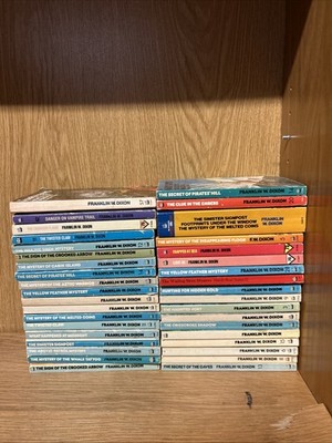 The Hardy Boys Franklin W Dixon 37 Vintage Book Bundle (NT)