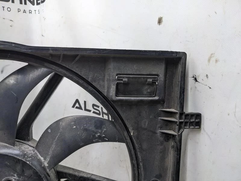 Conjunto de motor ventilador radiador Audi A3 2015-2016 1,8 L 5Q0-121-205-AD OEM Foto 3 de 4