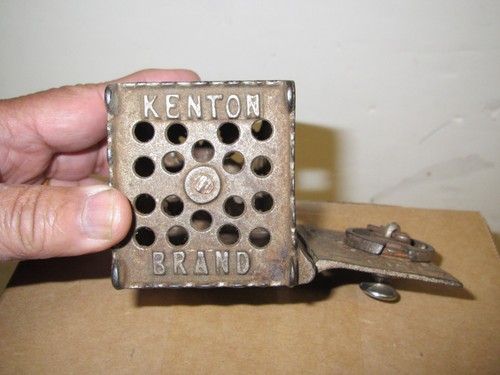 Vintage Antique Union Bank Safe Coin Piggy Bank Cast Iron Steel - Picture 9 of 9