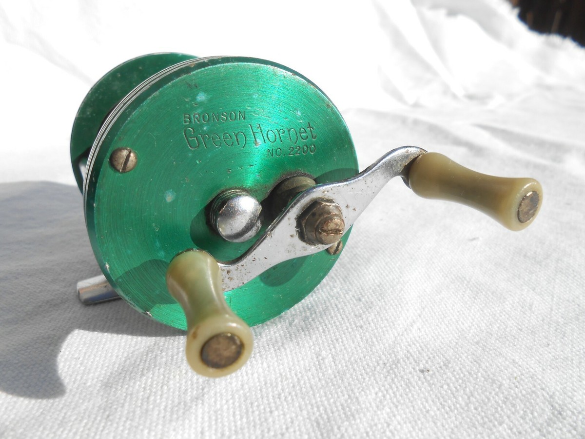 Vintage Bronson Green Hornet No. 2200 Open Face Fishing Reel