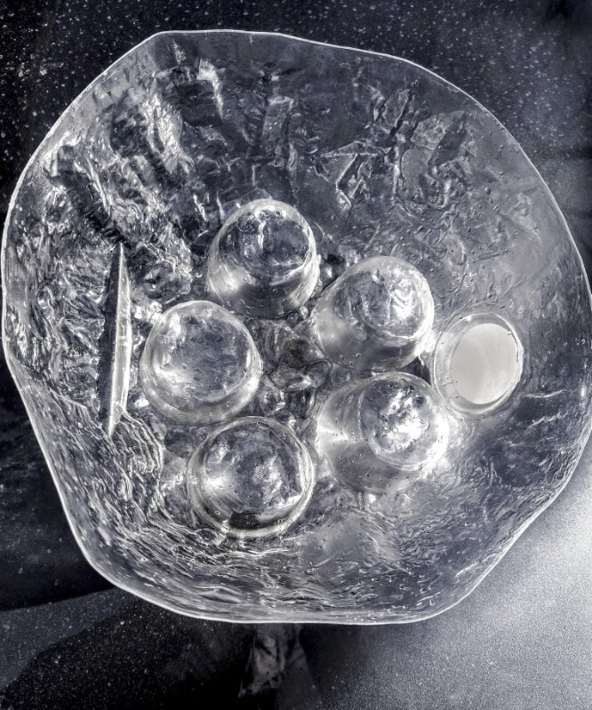 8-Coca Cola Holiday Round Bottle Christmas Ornamet  2008-10 Mountain Holder Coke